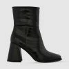 Kat Maconie Extended Sizing Saffle Boots*