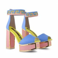 Kat Maconie Pammy* Platforms*